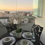 Private Roof Terrace With Sea Views Appartement *