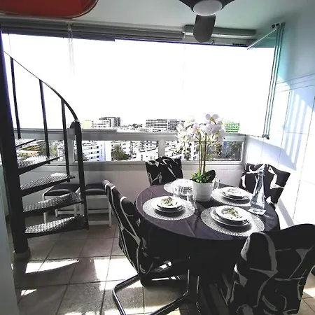 Апартаменты Private Roof Terrace With Sea Views